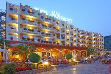 Hotel Savoy Palace
