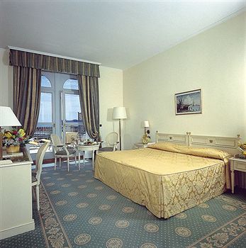Savoy Palace Hotel 4*