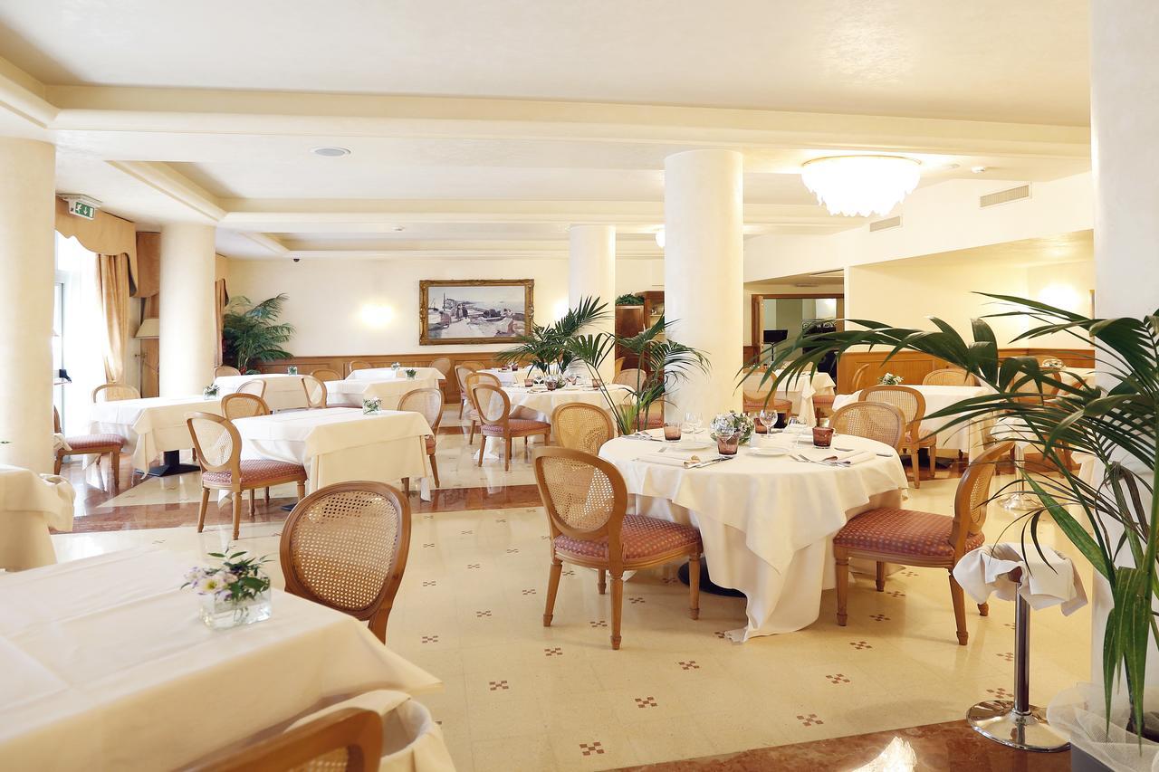 Savoy Palace Hotel 4*