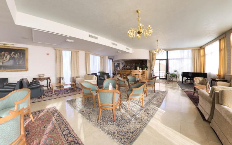 Savoy Palace Hotel