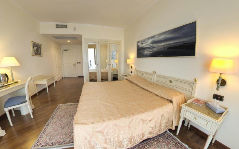 Savoy Palace Hotel 4*