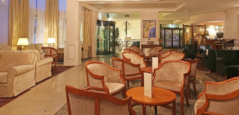 Savoy Palace Hotel Gardone Riviera