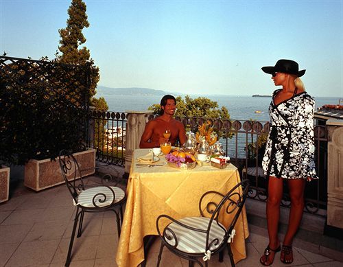 Savoy Palace Hotel Gardone Riviera
